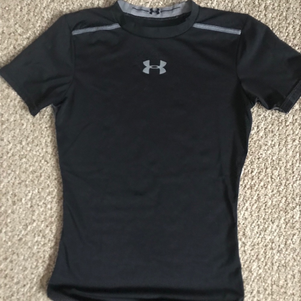 Youth Under Armour heat layer shirt.